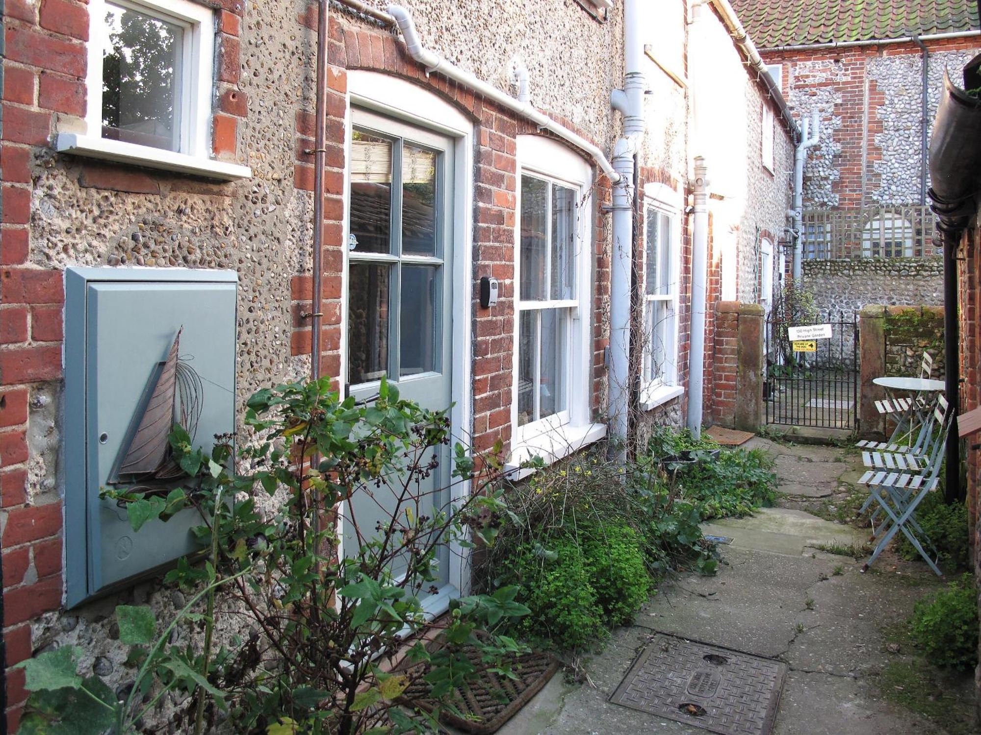 Sea Breeze Villa Blakeney  Exterior photo